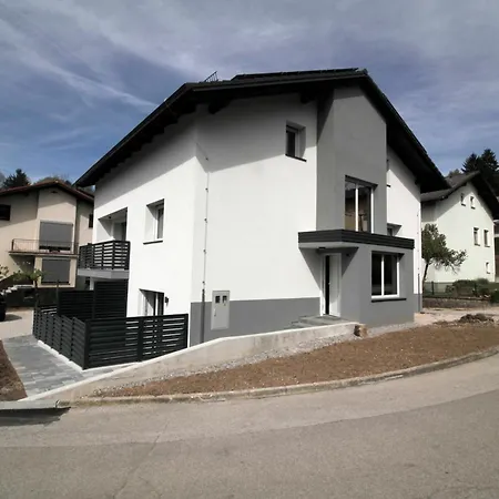 Apartman Naia *