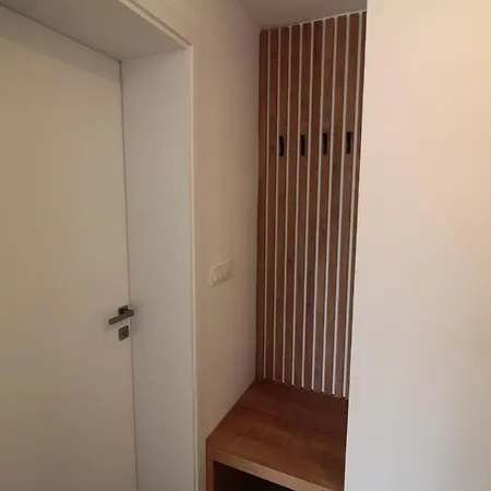 Apartman Naia *