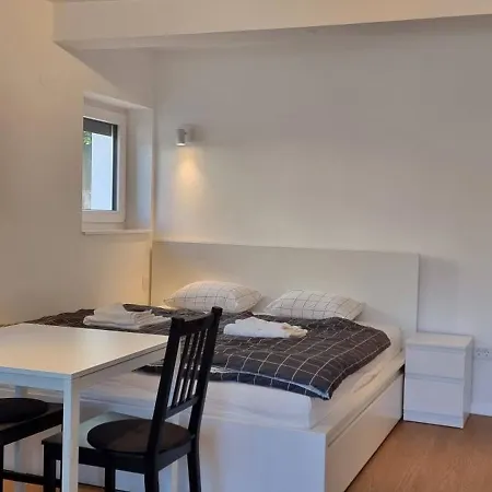 Apartment Naia *